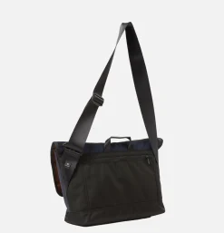 UNIVERSAL WORKS Courier Bag Master Piece Navy< Sacs Bandoulière