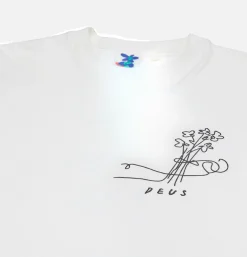 DEUS Hauntology Tee Vintage White< T-shirts