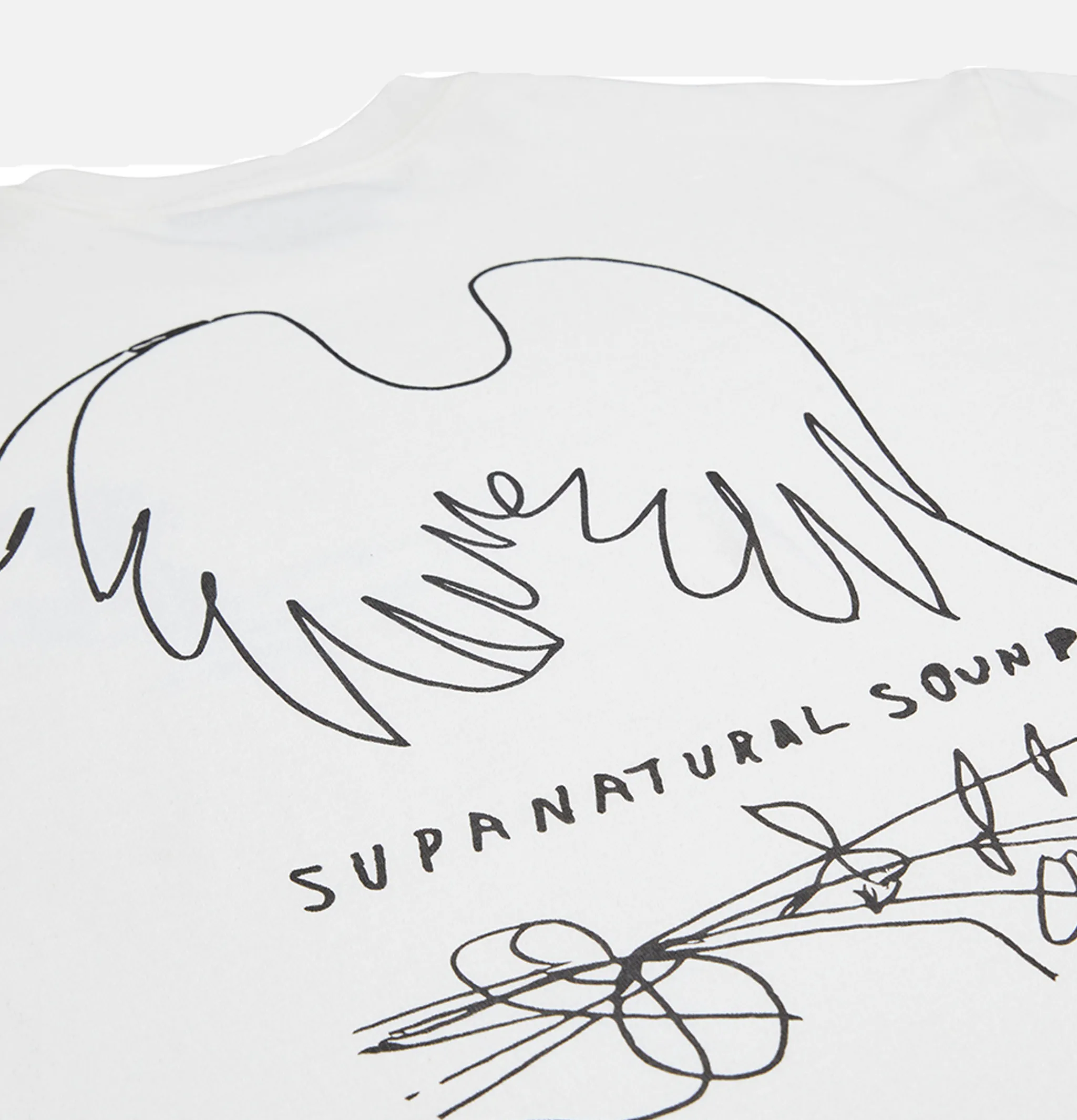 DEUS Hauntology Tee Vintage White< T-shirts