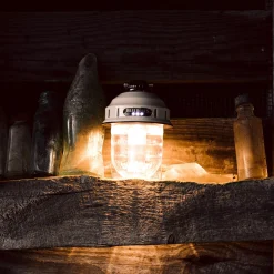 BAREBONES Lanterne Beacon Light White Vintage< Outdoor