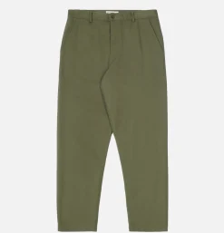 UNIVERSAL WORKS Military Chino Twill Lt Olive< Chinos