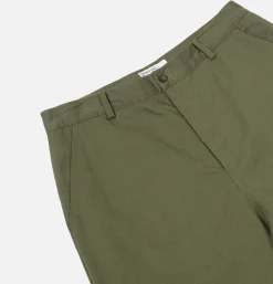 UNIVERSAL WORKS Military Chino Twill Lt Olive< Chinos