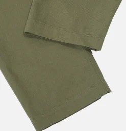 UNIVERSAL WORKS Military Chino Twill Lt Olive< Chinos