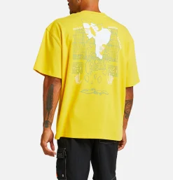 DEUS Primitive Learning Tee Yellow< T-shirts
