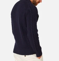 PEREGRINE Pull Winston Navy< Pulls & Cardigans