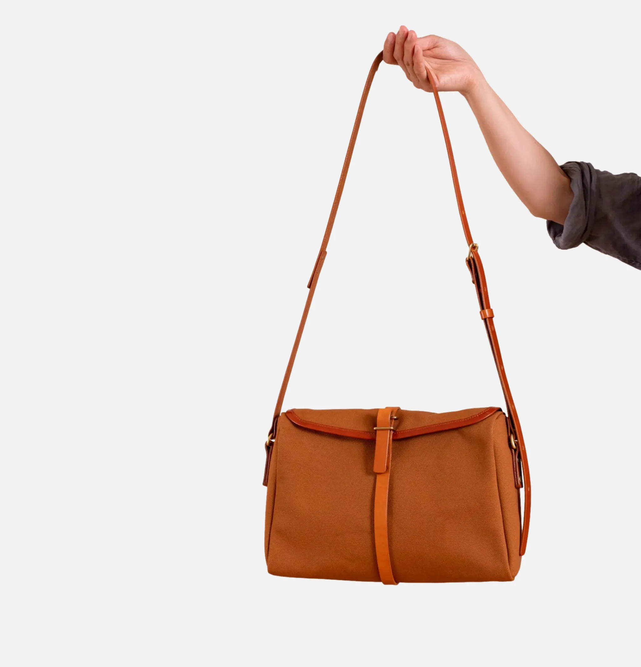 SOUTHERN FIELD INDUSTRIES Sac Satchel Persimmon & Tan< Sacs Bandoulière