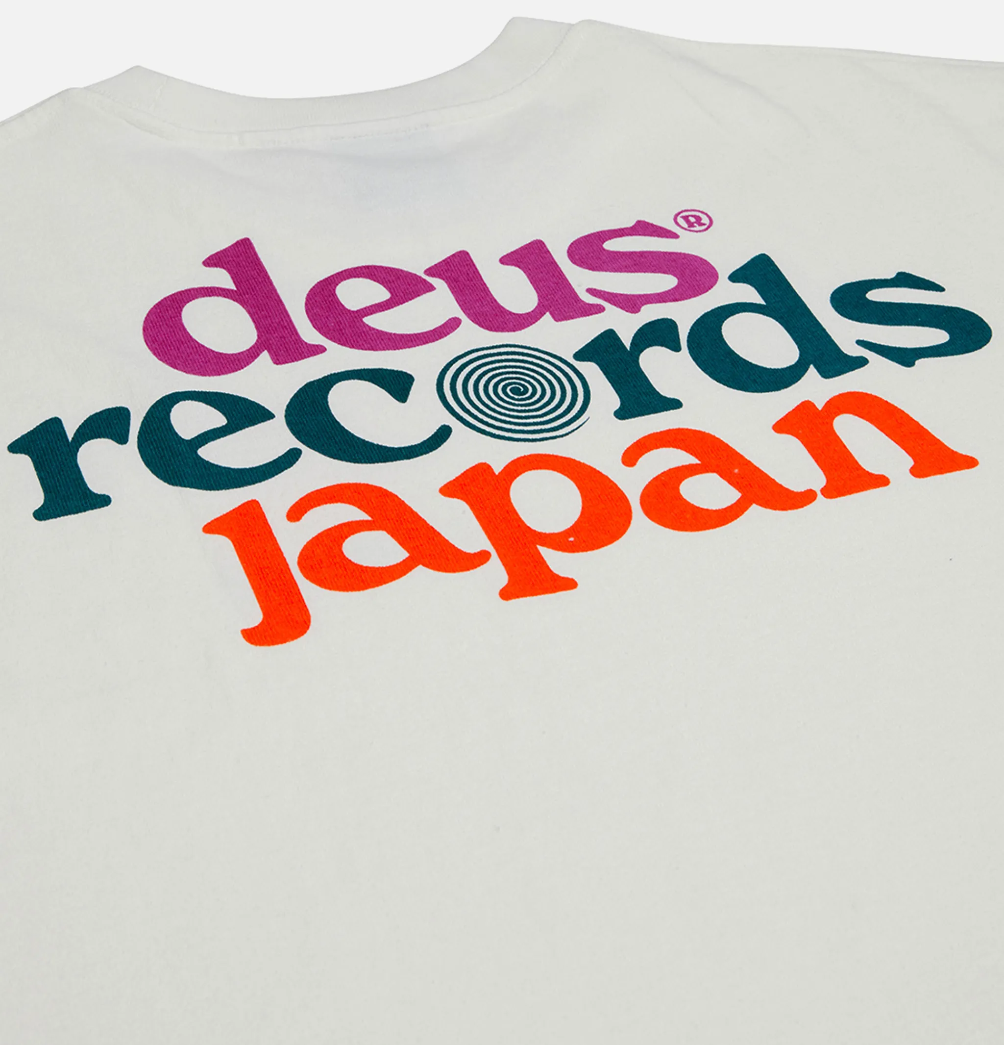 DEUS Strata Tee Vintage White< T-shirts