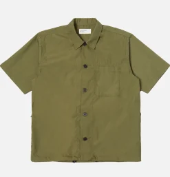 UNIVERSAL WORKS Tech Overshirt Olive< Chemises