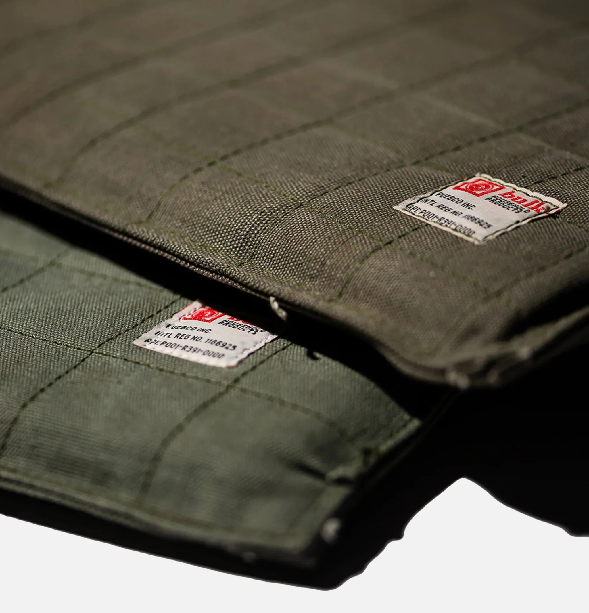 PUEBCO Vintage Tent Seat Cushion Vert< Maison