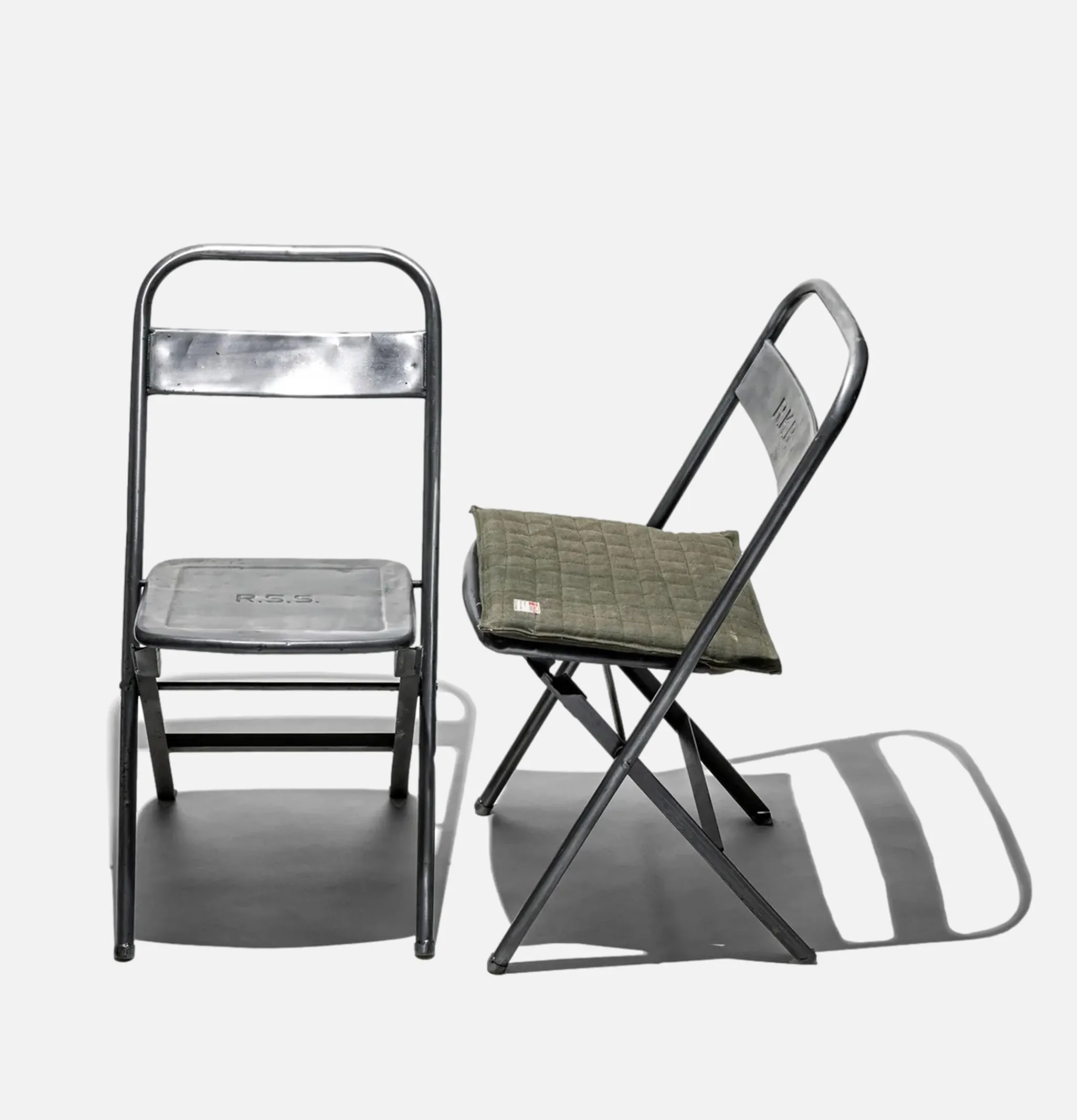 PUEBCO Vintage Tent Seat Cushion Vert< Maison